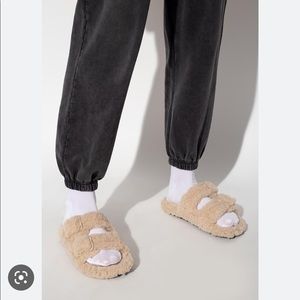 Balenziaga Mallorca shearling slides with buckle